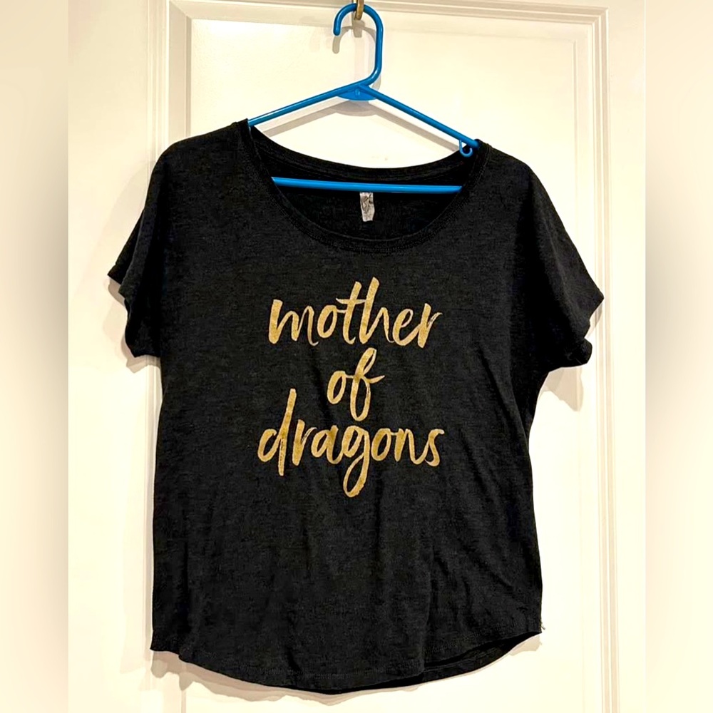 Ladies black tee ‘Mother of Dragons’ ~ Small